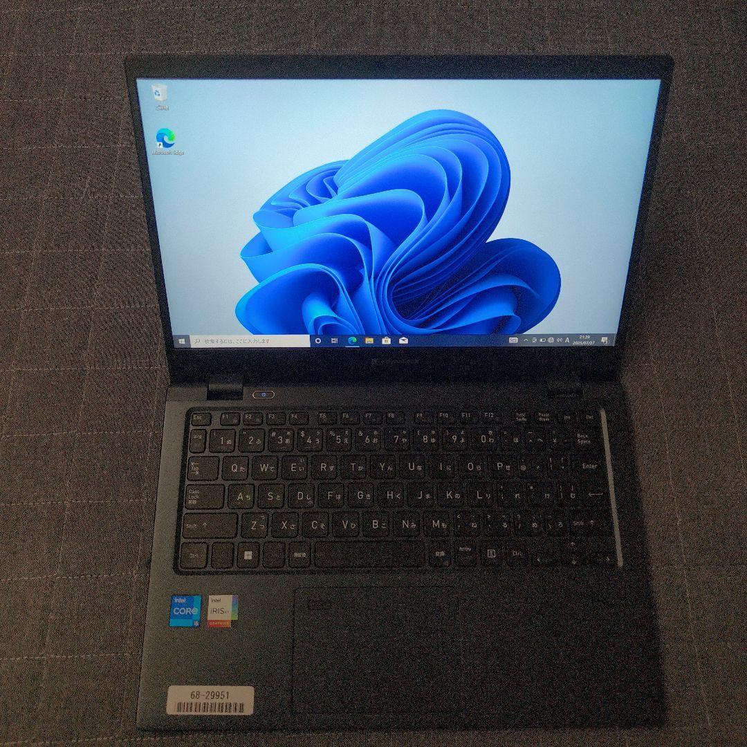美品 爆速 Dynabook 超軽量 11世代i5 16GB 新品512GB 9
