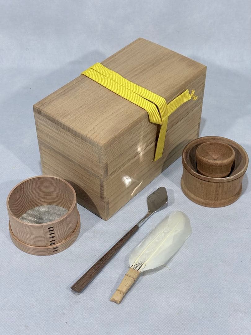 茶掃箱セット(茶漏斗、曲茶篩、水屋茶杓、小羽箒) 美品　茶道具　送料込