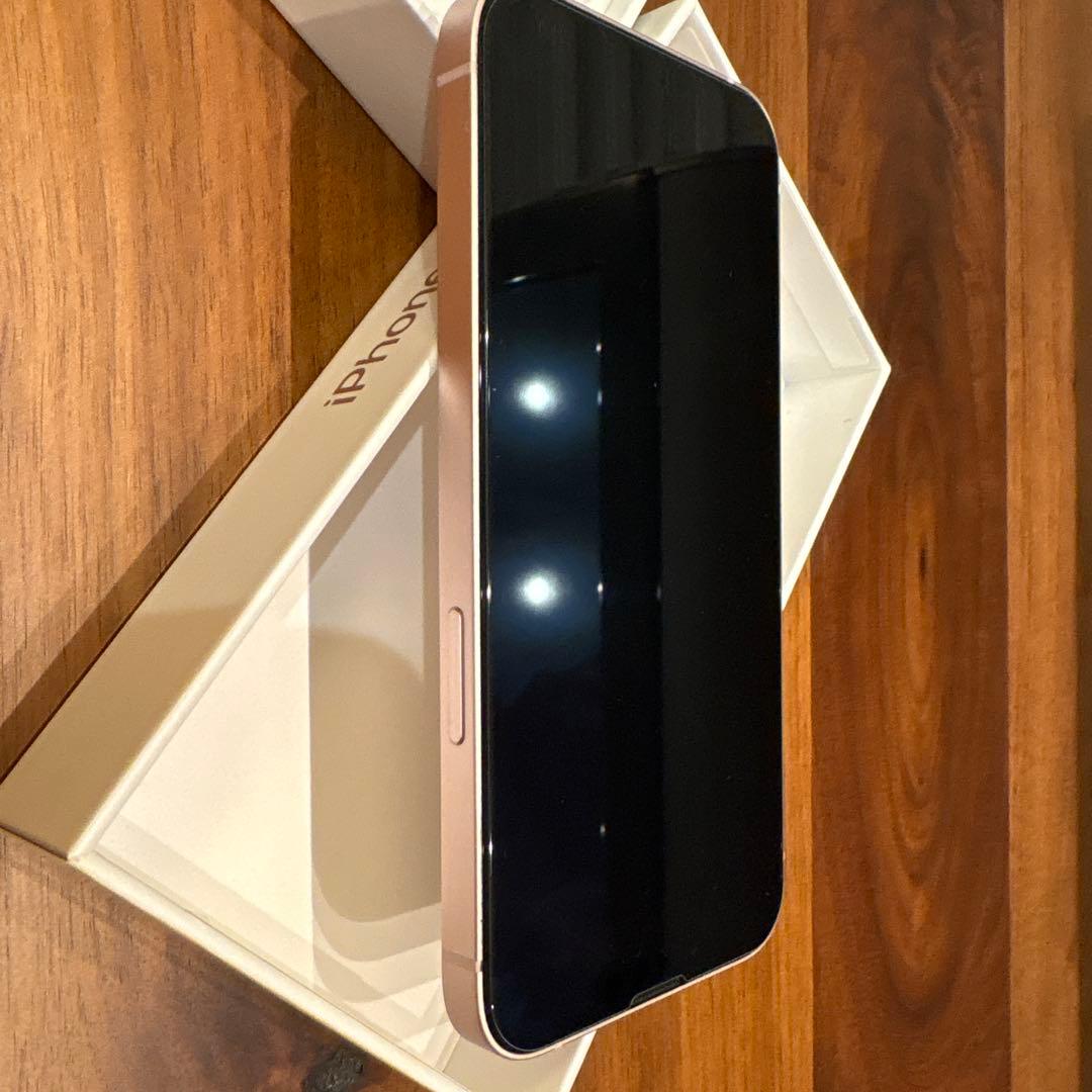 Apple iPhone 13 本体 SIMフリー