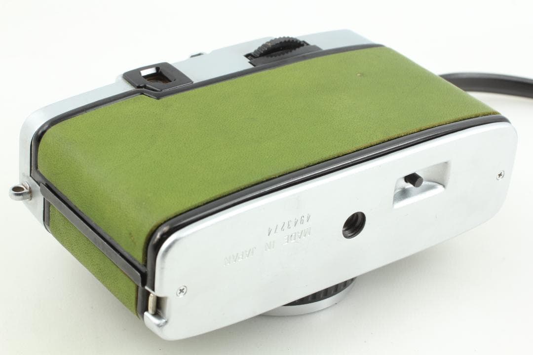 フィルムカメラ OLYMPUS PEN EE-3