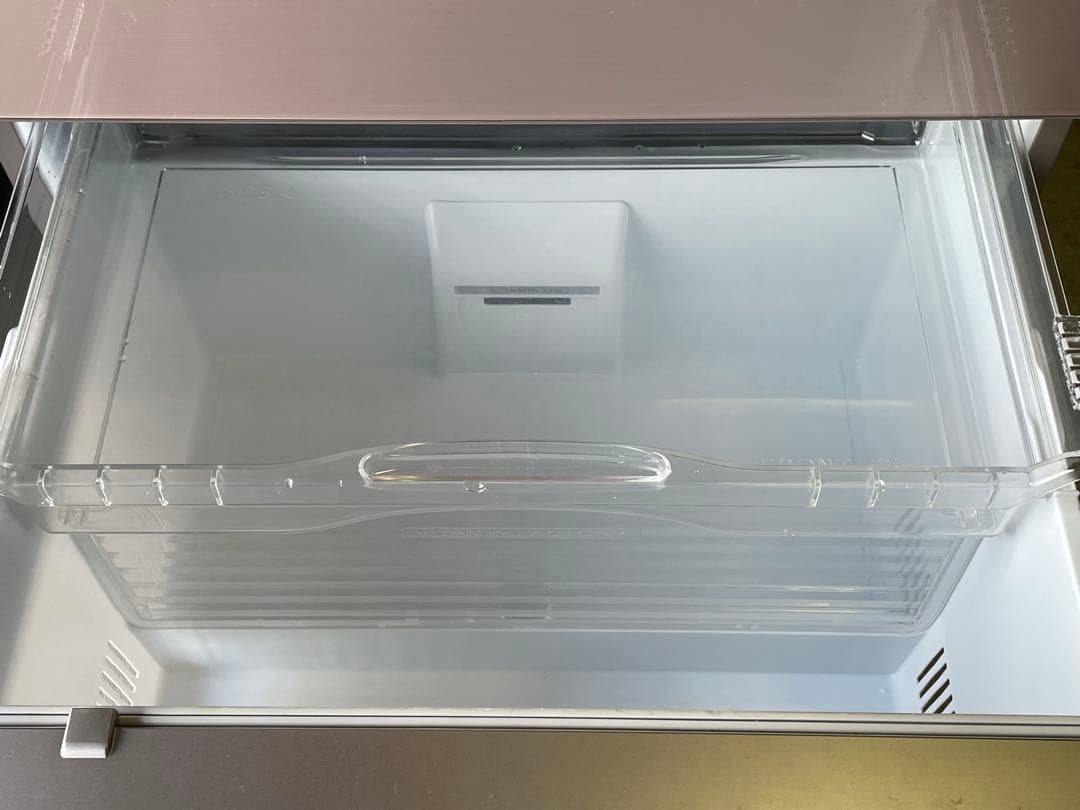 名）ファミリー用　MITSUBISHI MR-WX52A-P形　6ドア