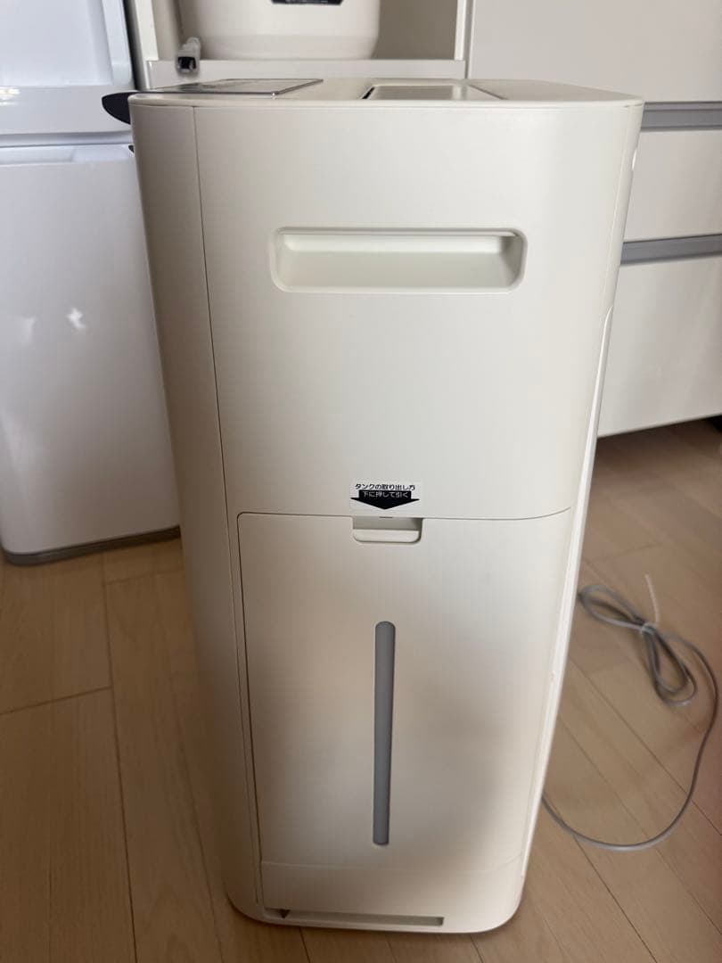 美品SHARP 加湿空気清浄機 KI-JS70-Wホワイト