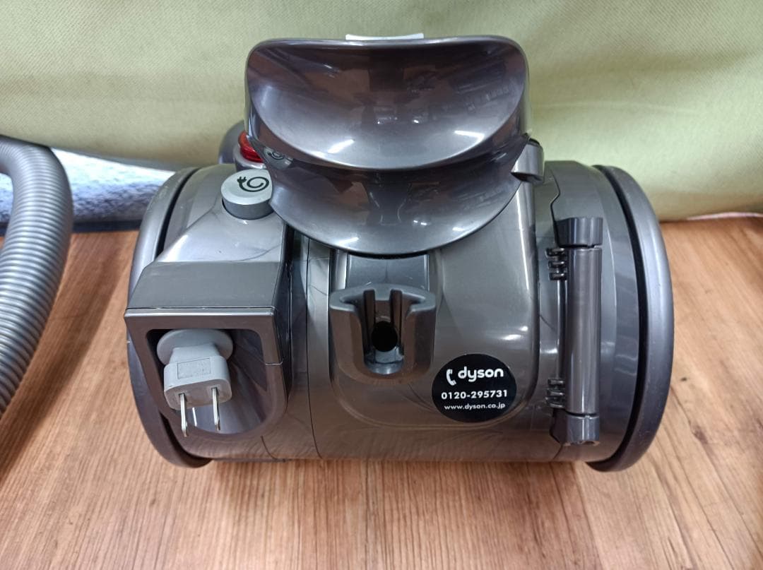 都《USZAP》dyson　ダイソン　DC22　掃除機