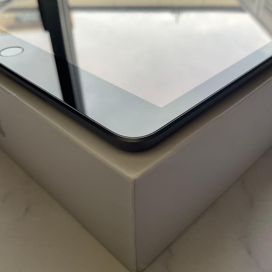【超美品】Apple iPad 第7世代 Wi-Fi Cellular 32GB