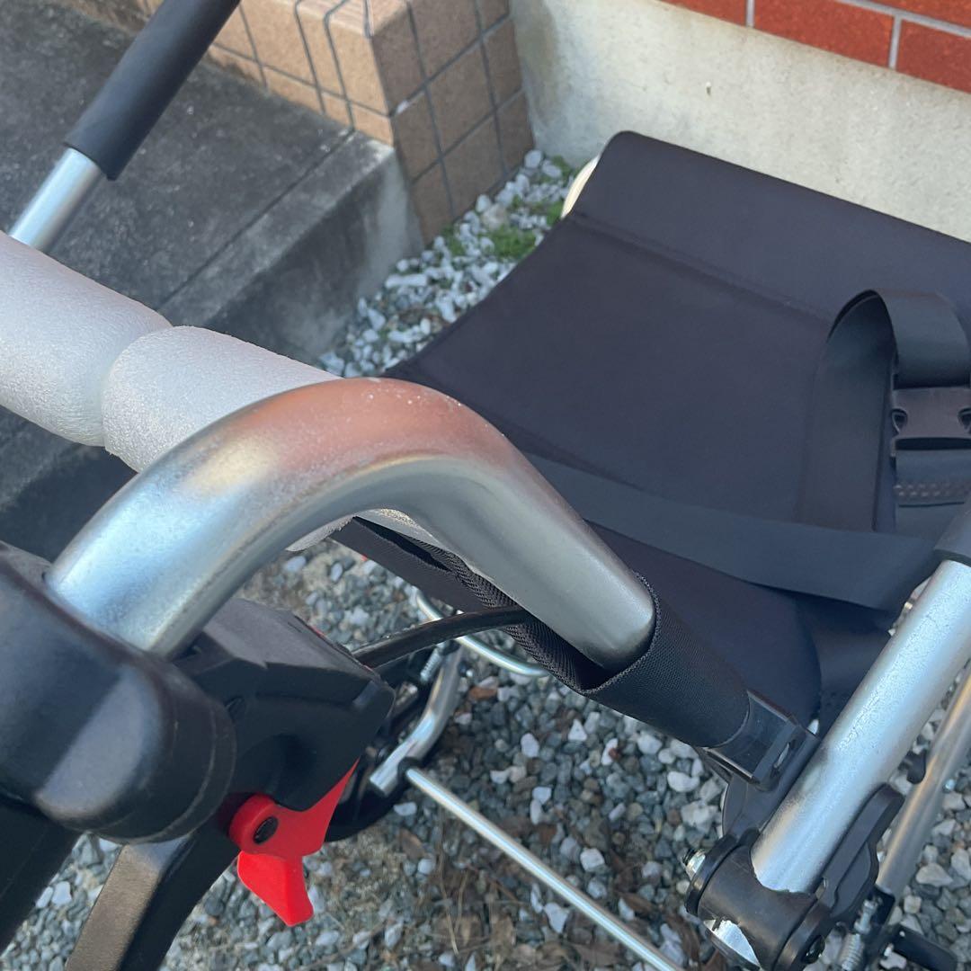 折りたたみ式介助用車椅子 黒