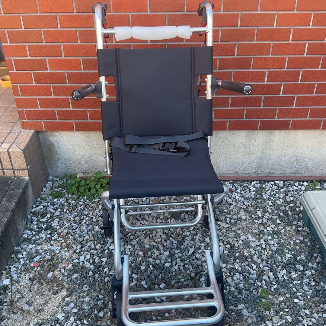 折りたたみ式介助用車椅子 黒