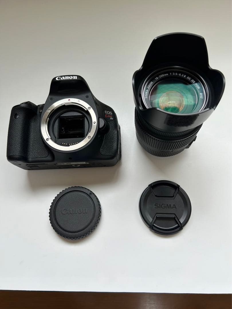 があとCanon EOS Kiss X5