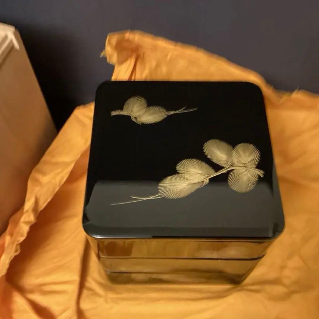 輪島塗　三段重　古美術　木箱付 お正月/祝膳　18×18×17cm