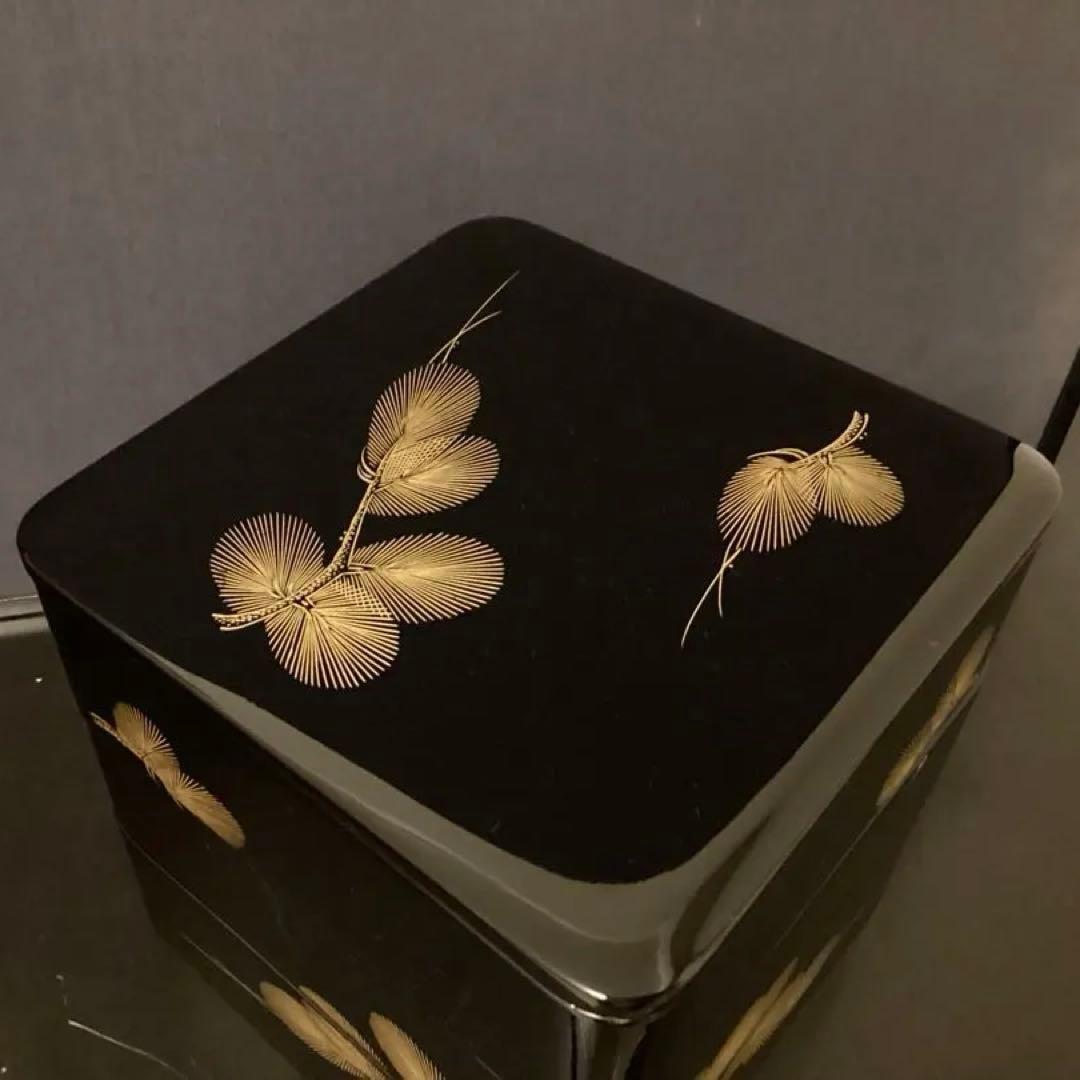 輪島塗　三段重　古美術　木箱付 お正月/祝膳　18×18×17cm