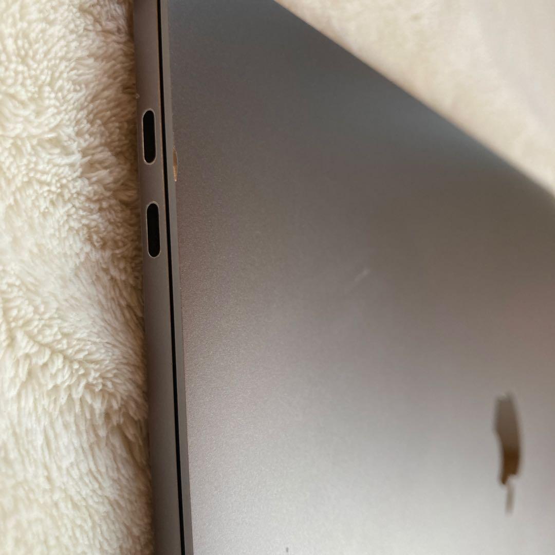 スマホ・タブレット・パソコン MacBook Pro 2019 16GB 512GB i5 2.4Ghz