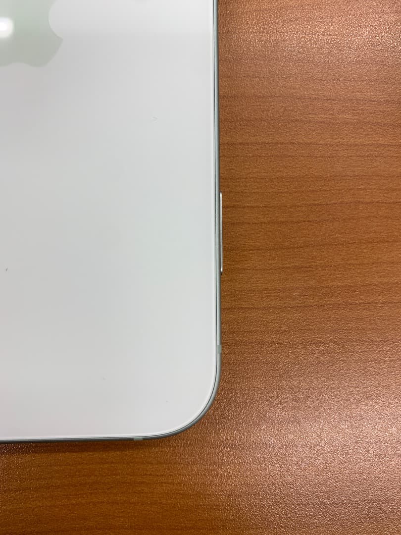 動作確認済 iPhone 15 128GB ID H3777