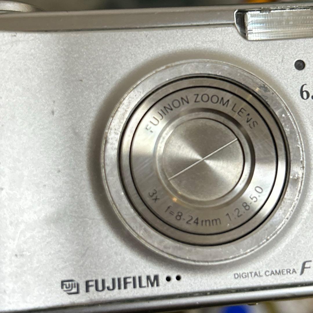 【動作確認済/訳あり】FUJIFILM FinePix F10 本体＋バッテリー
