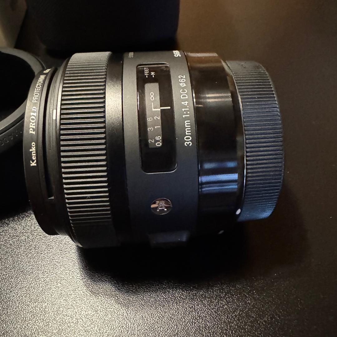 SIGMA 30mm F1.4 DC HSM(Canon)付属品・別フィルター付