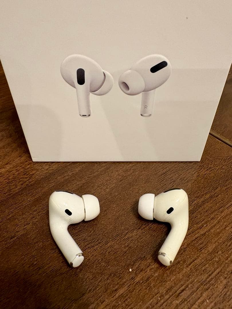 ※nzroc70785専用※ AirPods Pro 第1世代 本体