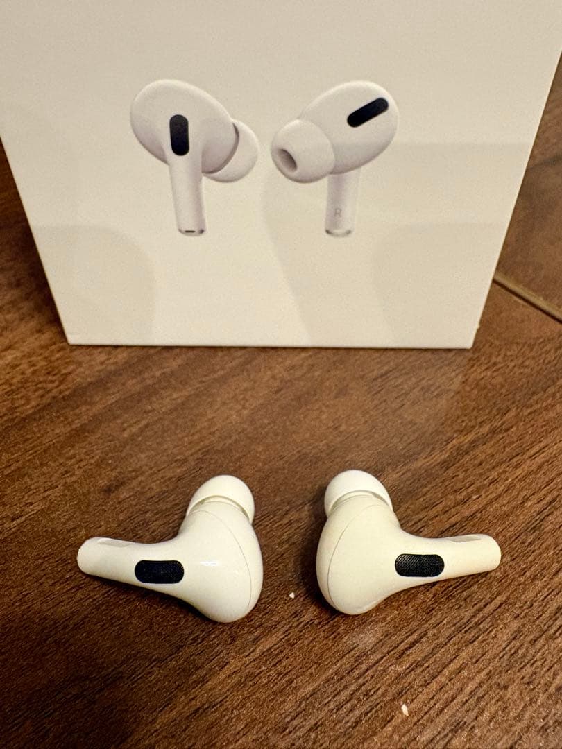 ※nzroc70785専用※ AirPods Pro 第1世代 本体