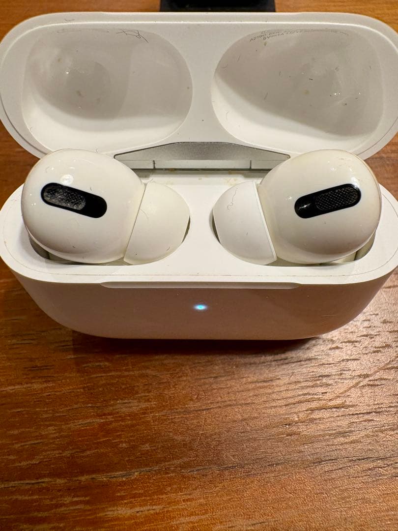 ※nzroc70785専用※ AirPods Pro 第1世代 本体