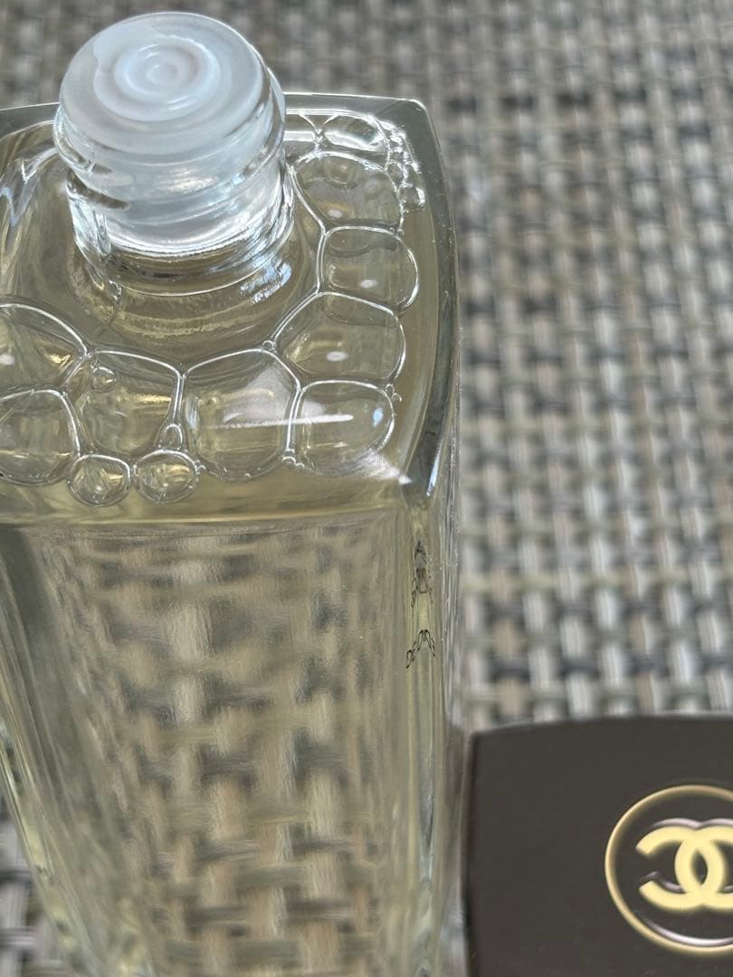 CHANEL SUBLIMAGE L'EAU DE DÉMAQUILLAGE新品