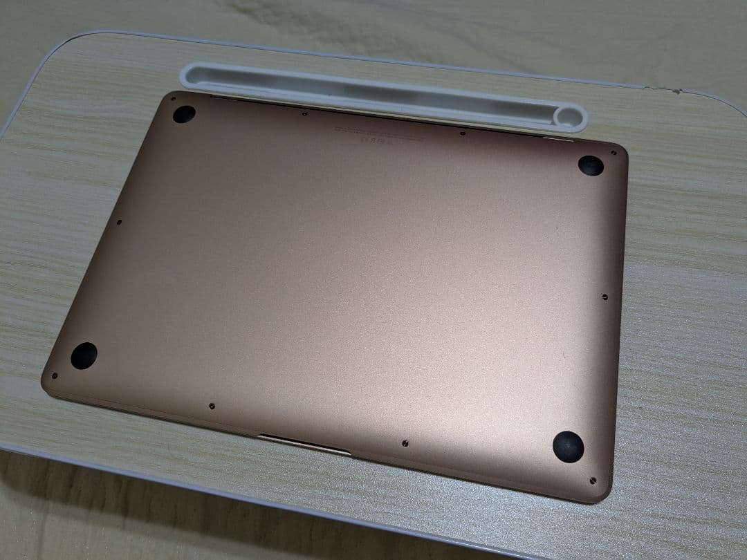 【M1】MacBook Air A2337 本体のみ・初期化済