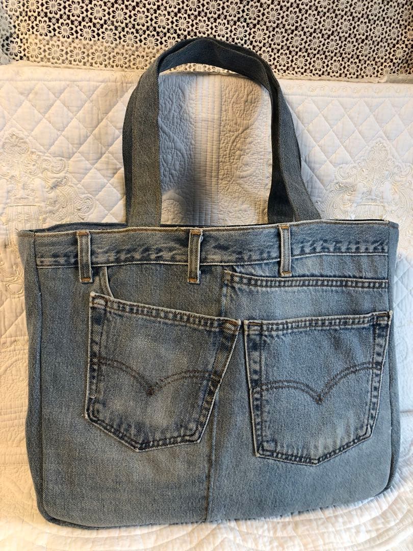 デニム　リメイク　トート　バッグ 花柄　Ｂ4 Levi's（リーバイス）