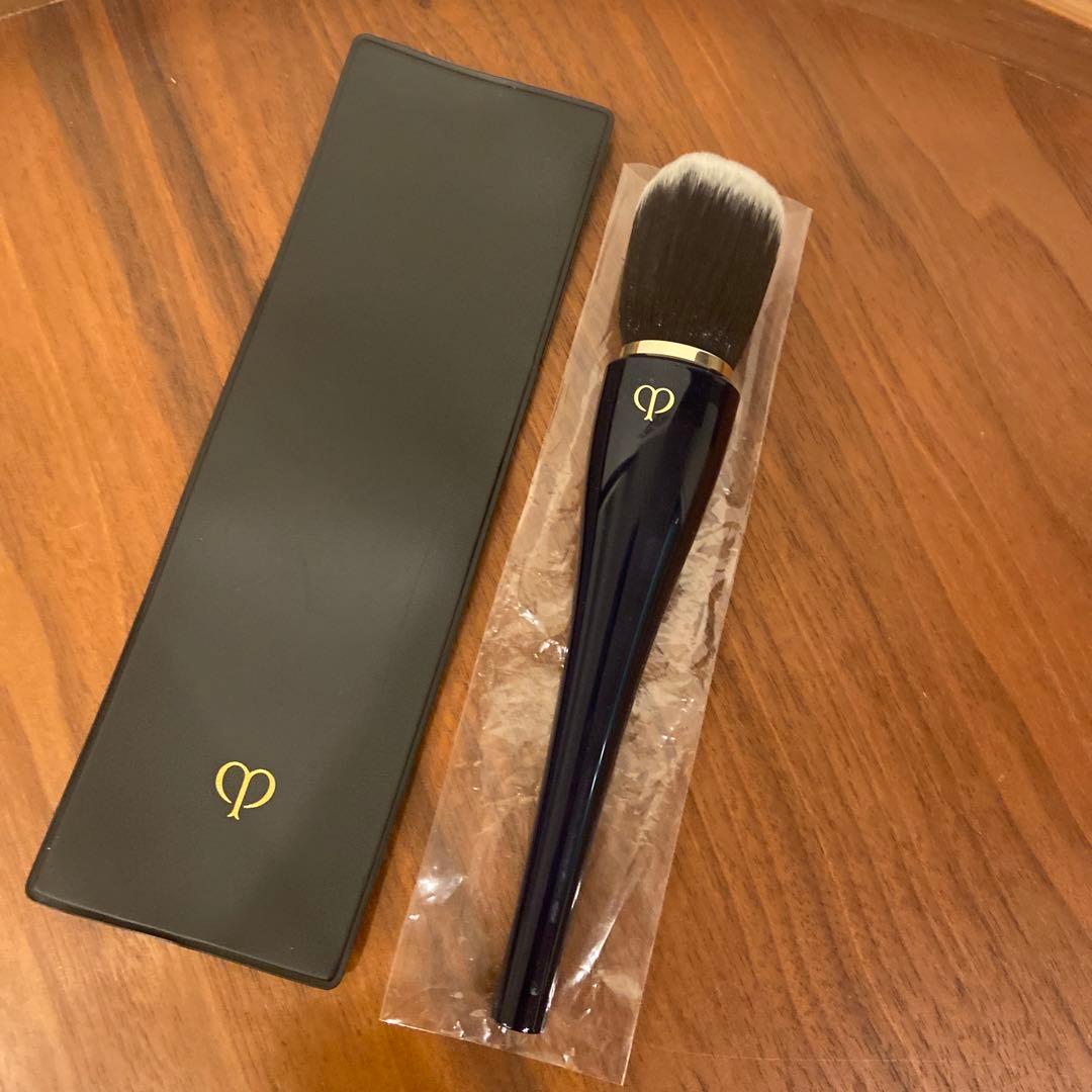 クレ・ド・ポー ボーテ パンソー プードル　cle de peau BEAUTE