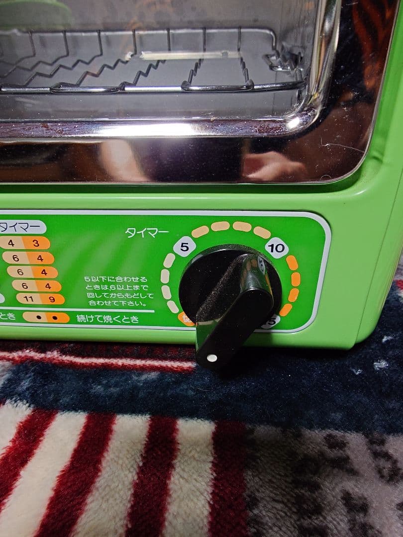 レトログリーン オーブントースター 新品。