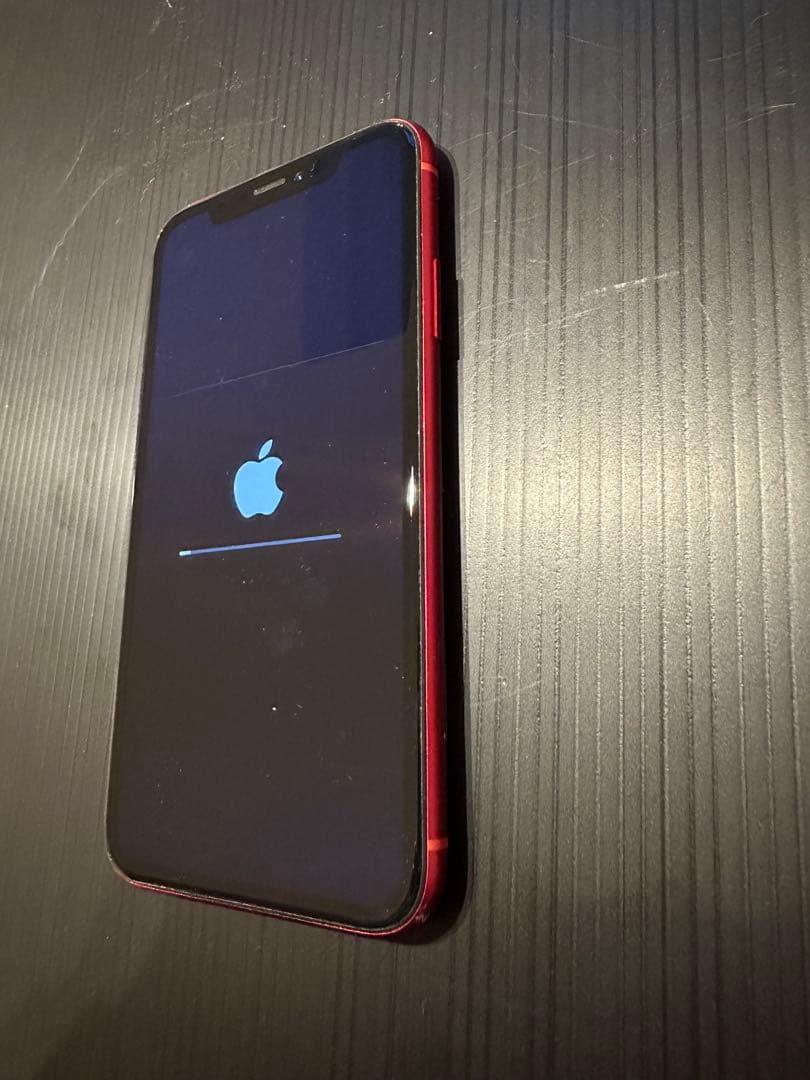 Apple iPhone XR (赤)