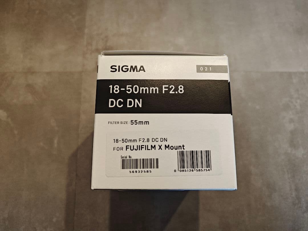 美品 SIGMA 18-50mm F2.8 DC DN Xマウント