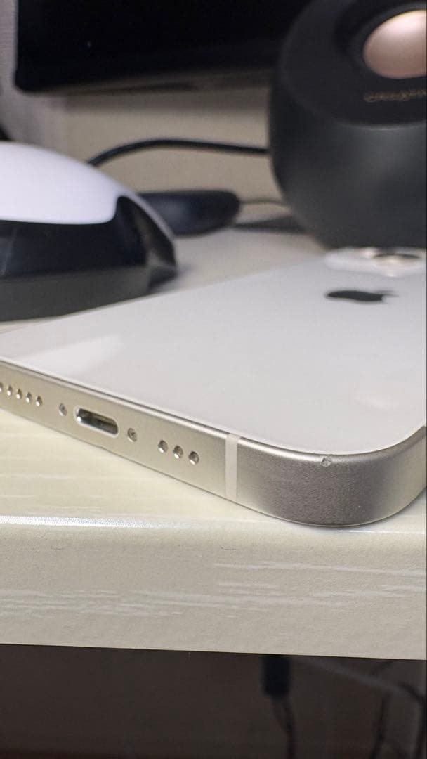 Apple iPhone 13 ホワイト 本体 カメラ破損