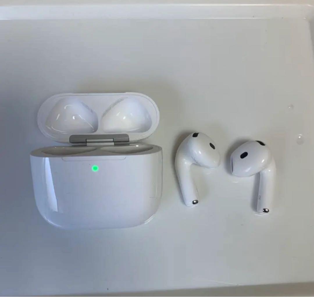 AirPods 4 ノイズキャンセリング付き左耳
