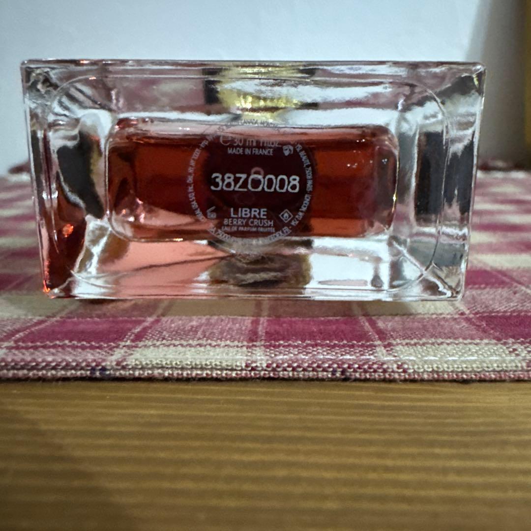 リブレオーデパルファム　ベリークラッシュ　30ml サンプル2個付き