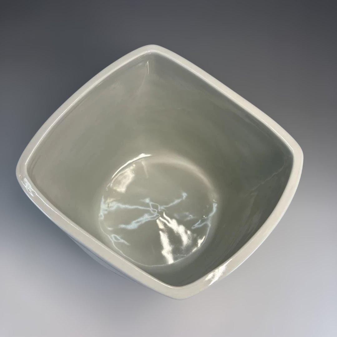 【中古品】富田静山造　菱馬水指（共箱）今年は午年　USED〈税込・送料込〉