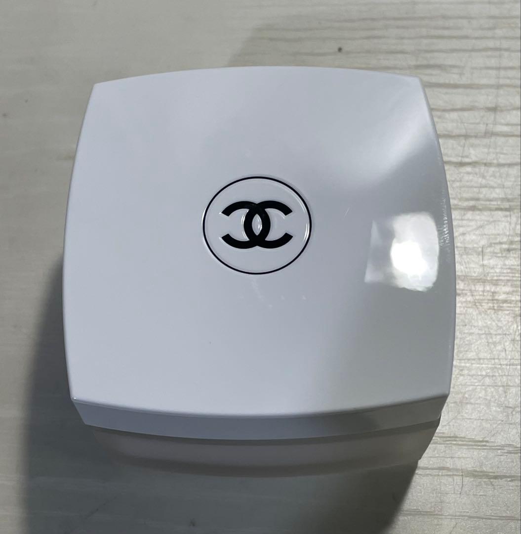 CHANEL N°5 ボディクリーム LA CRÈME CORPS 150g ②
