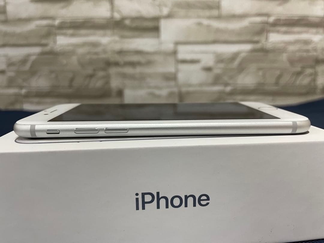 【美品】iPhone7 32GB バッテリー100% シルバー