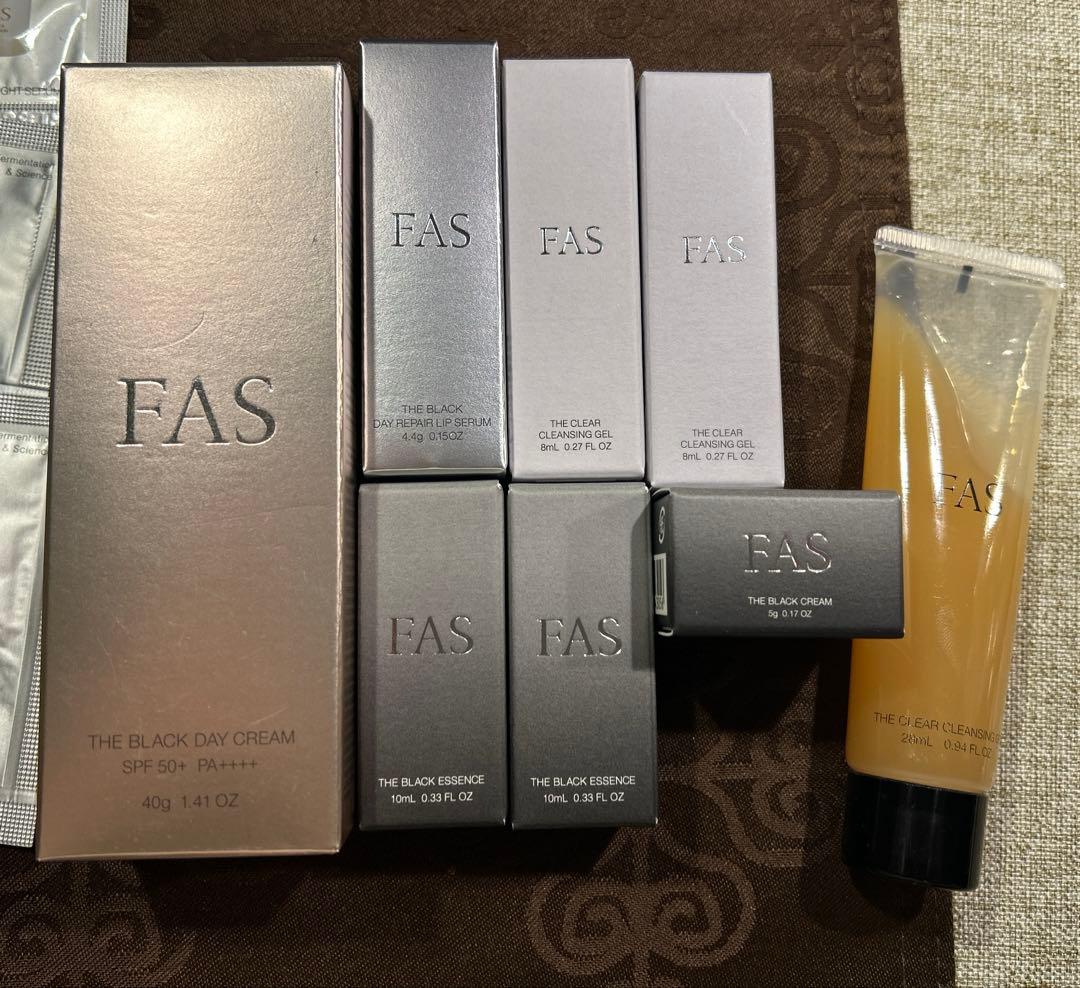 い*ご様 【FAS】THE BLACK DAYCREAM SPF50+/ PA+