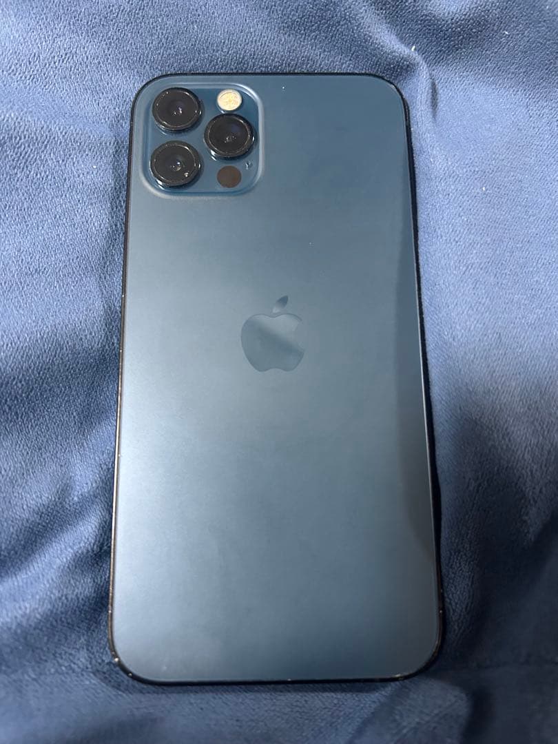 Apple iPhone 12 Pro 本体