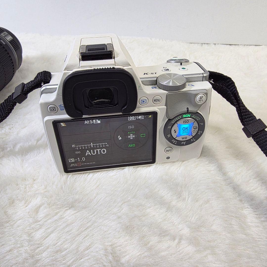 k*u様 ペンタックス PENTAX K-S1 デジタル一眼レフ ホワイト