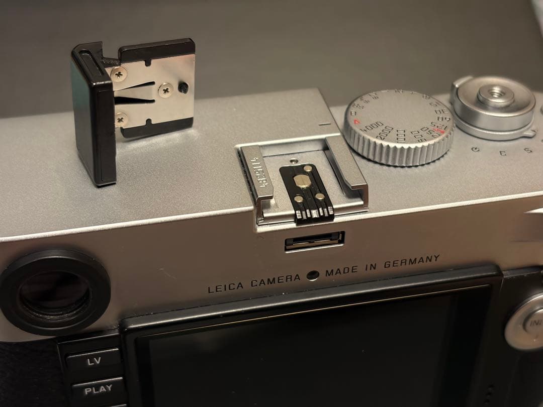 ライカ Leica M240シルバークローム【防湿庫保管・予備純正バッテリー付】