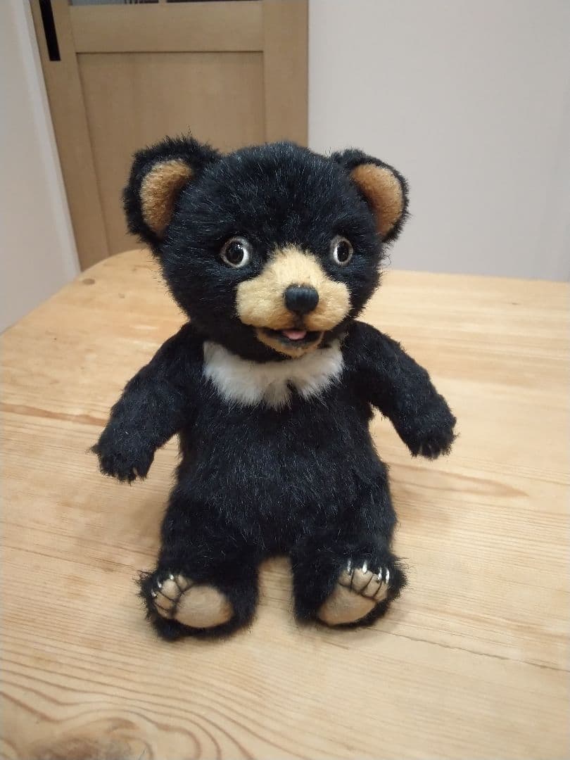 テディベアお座りツキノワグマ　手のリサイズ　keita bear ぬいぐるみ