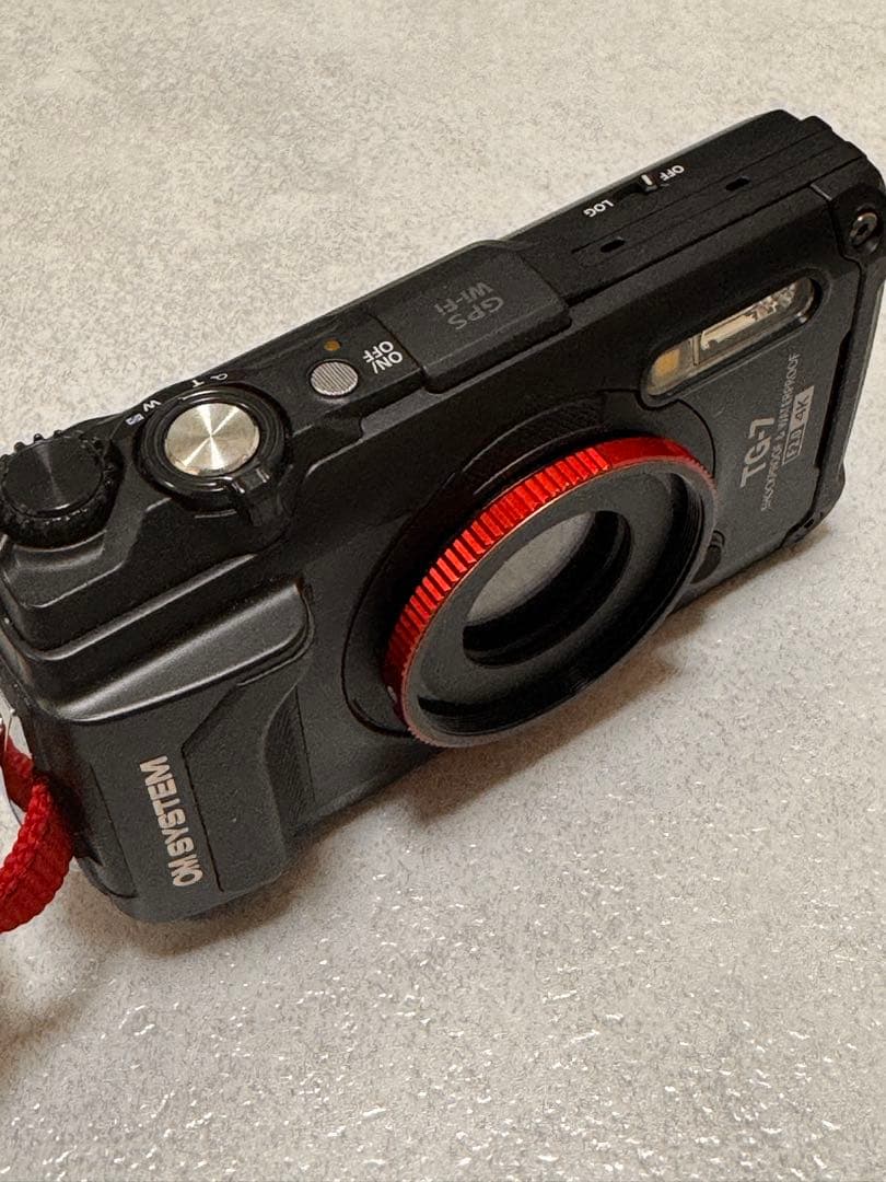 OLYMPUS TG-7 コンパクトデジタルカメラ