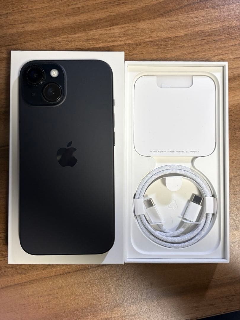 iPhone15 ブラック　128GB