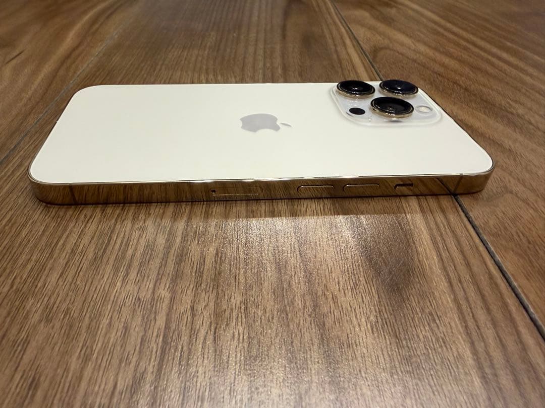 iPhone 13pro ゴールド　256GB