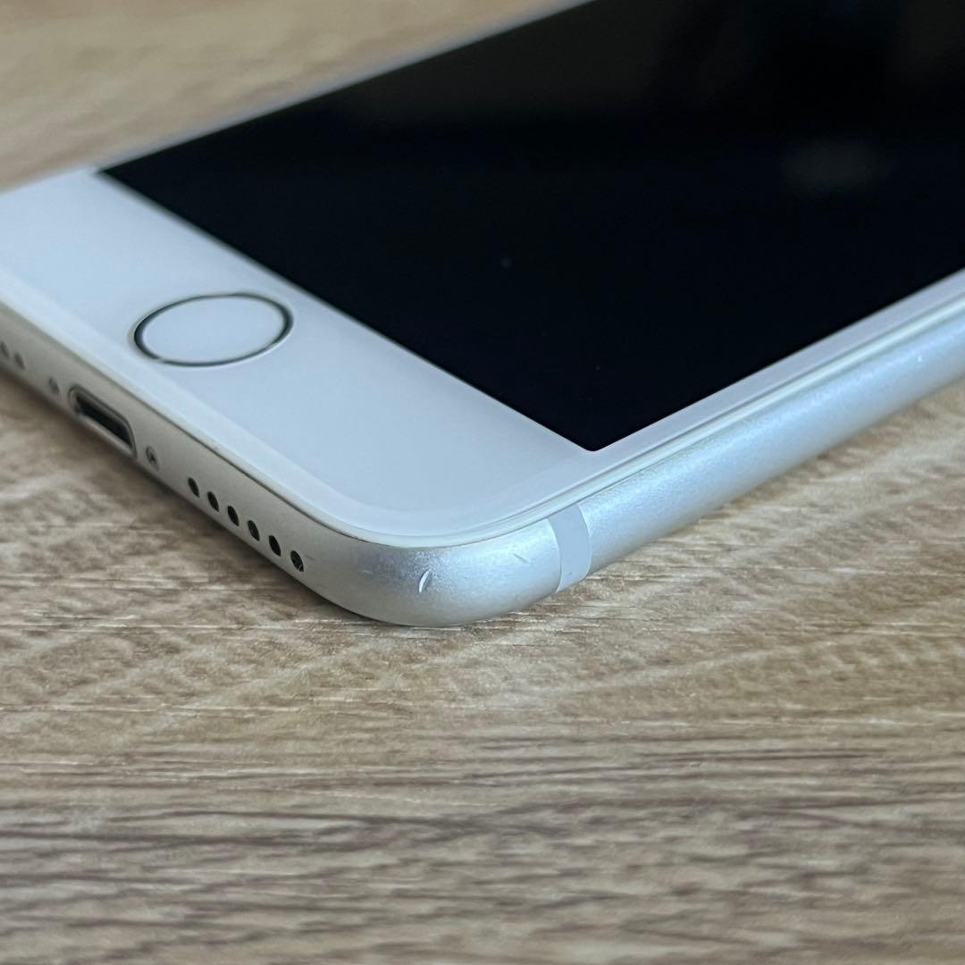 iPhone 7 Silver 32 GB SIMフリー