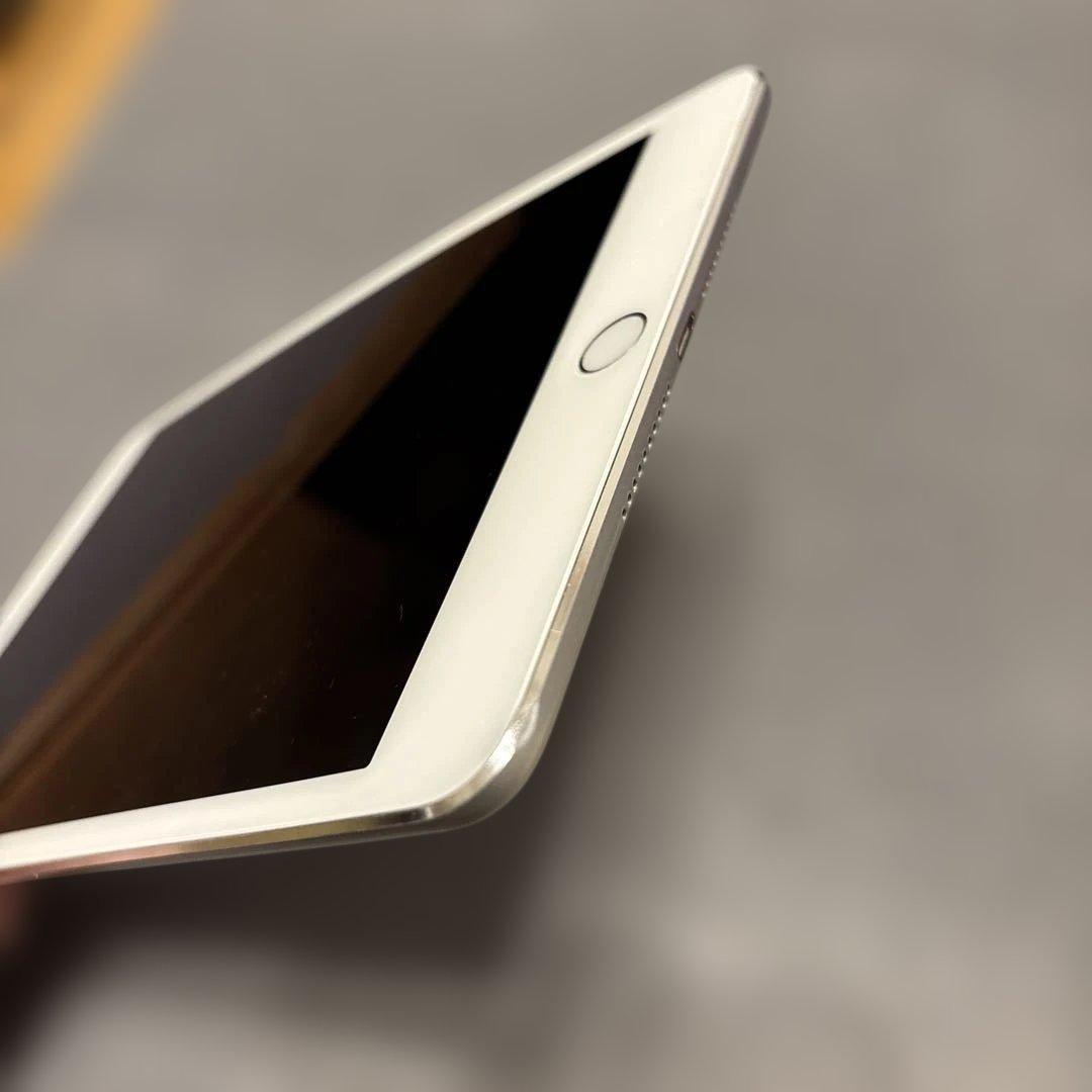 iPad mini4 Wi-Fiモデル　128GB
