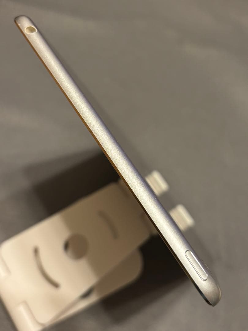iPad mini4 Wi-Fiモデル　128GB