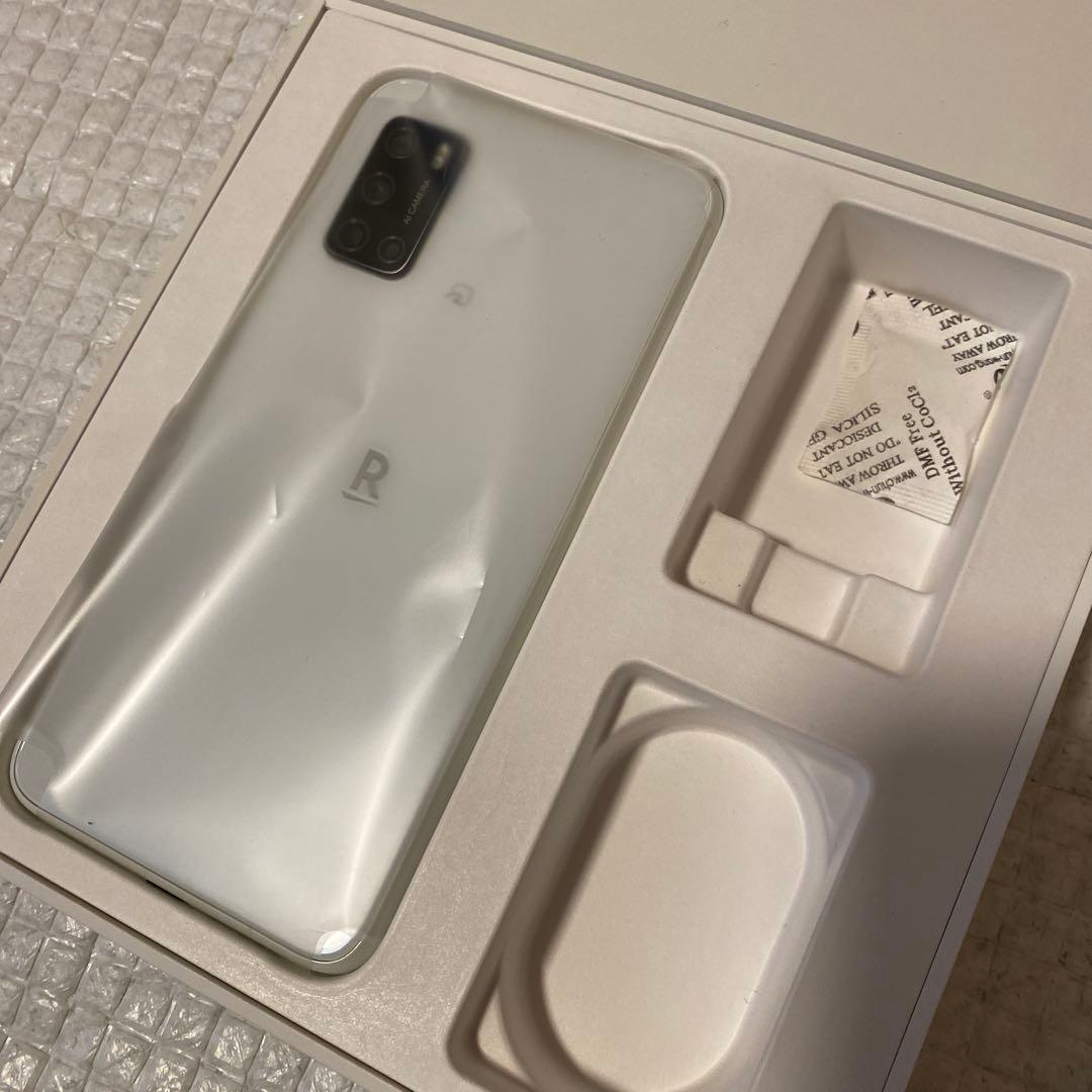 スマートフォン本体 Rakuten BIG S
