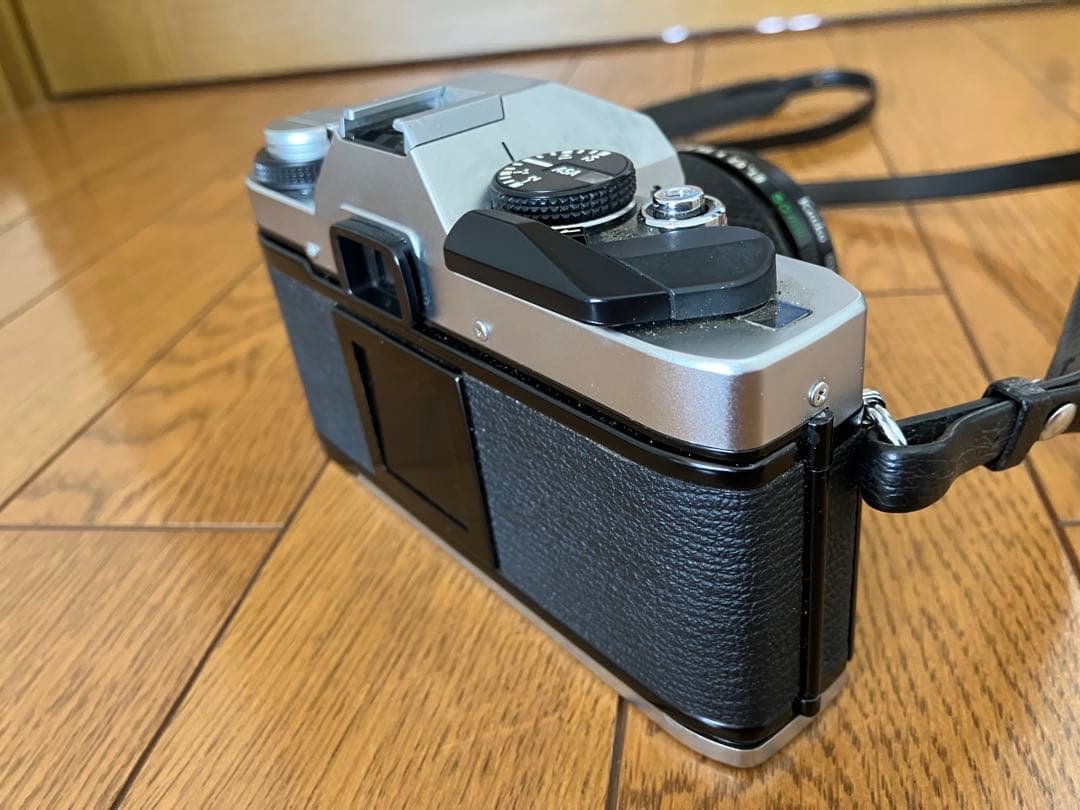 オリンパスOM20一眼レフカメラ　中古品