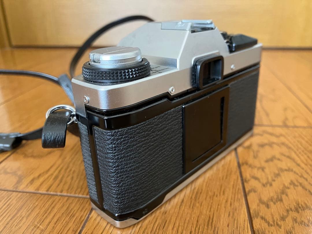 オリンパスOM20一眼レフカメラ　中古品