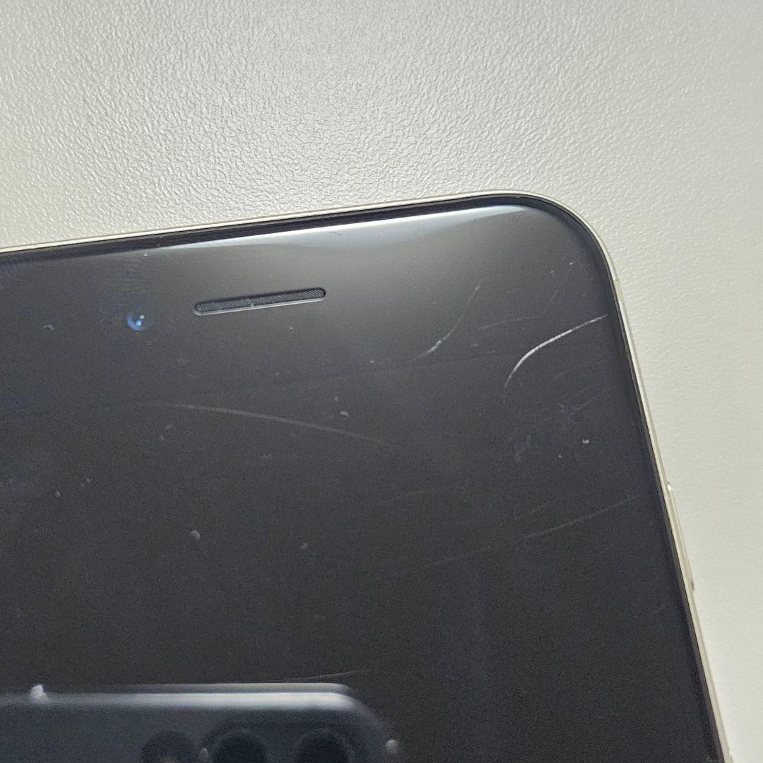 iPhone SE 第3世代 64GB SIMフリー　バッテリー92%