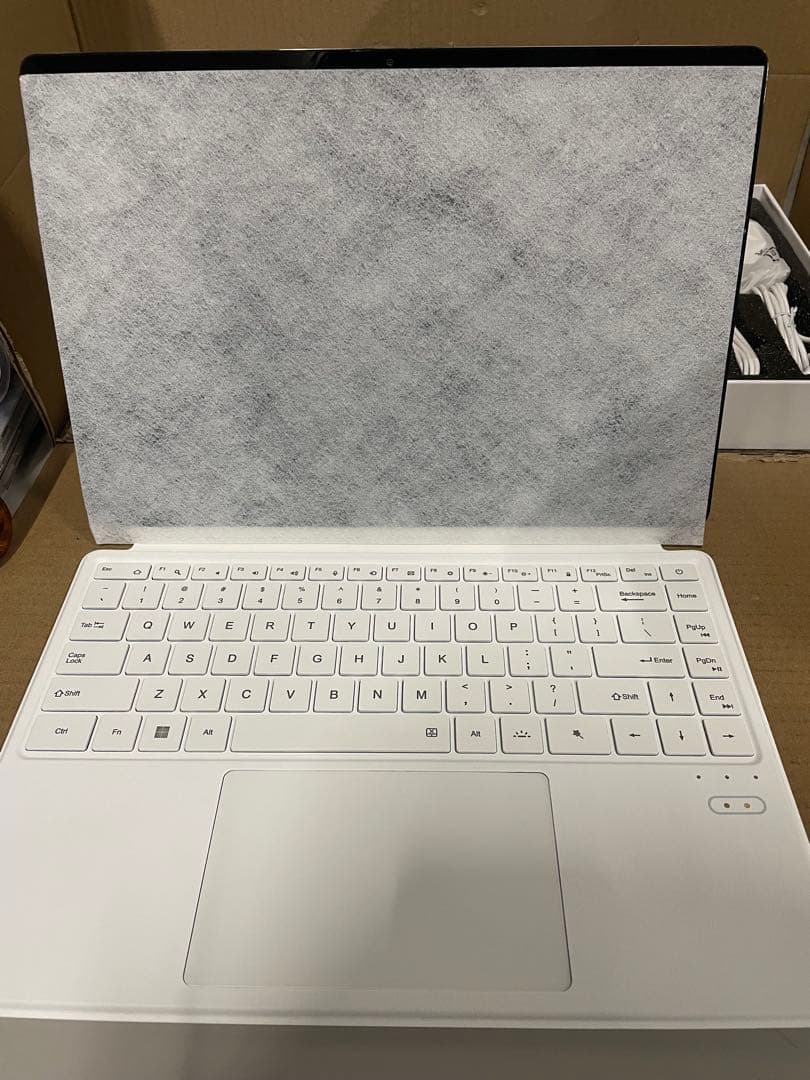 2 in 1 タブレット N100 ノートパソコン