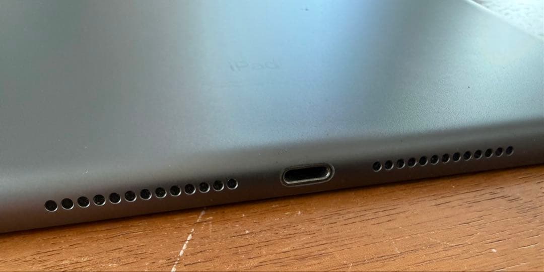 【美品】iPad 第9世代 Wi-Fi 64 GBスペースグレー カバー付